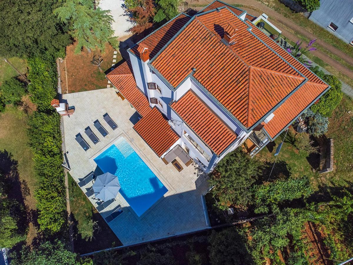 Big Swimming Pool Apartment Monvidal Pula Extérieur photo